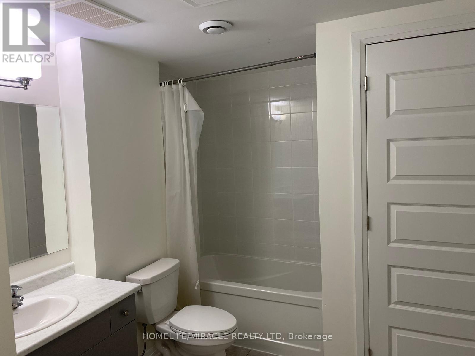 501 - 2 Adam Sellers Street, Markham, Ontario  L6B 1N2 - Photo 11 - N12893888