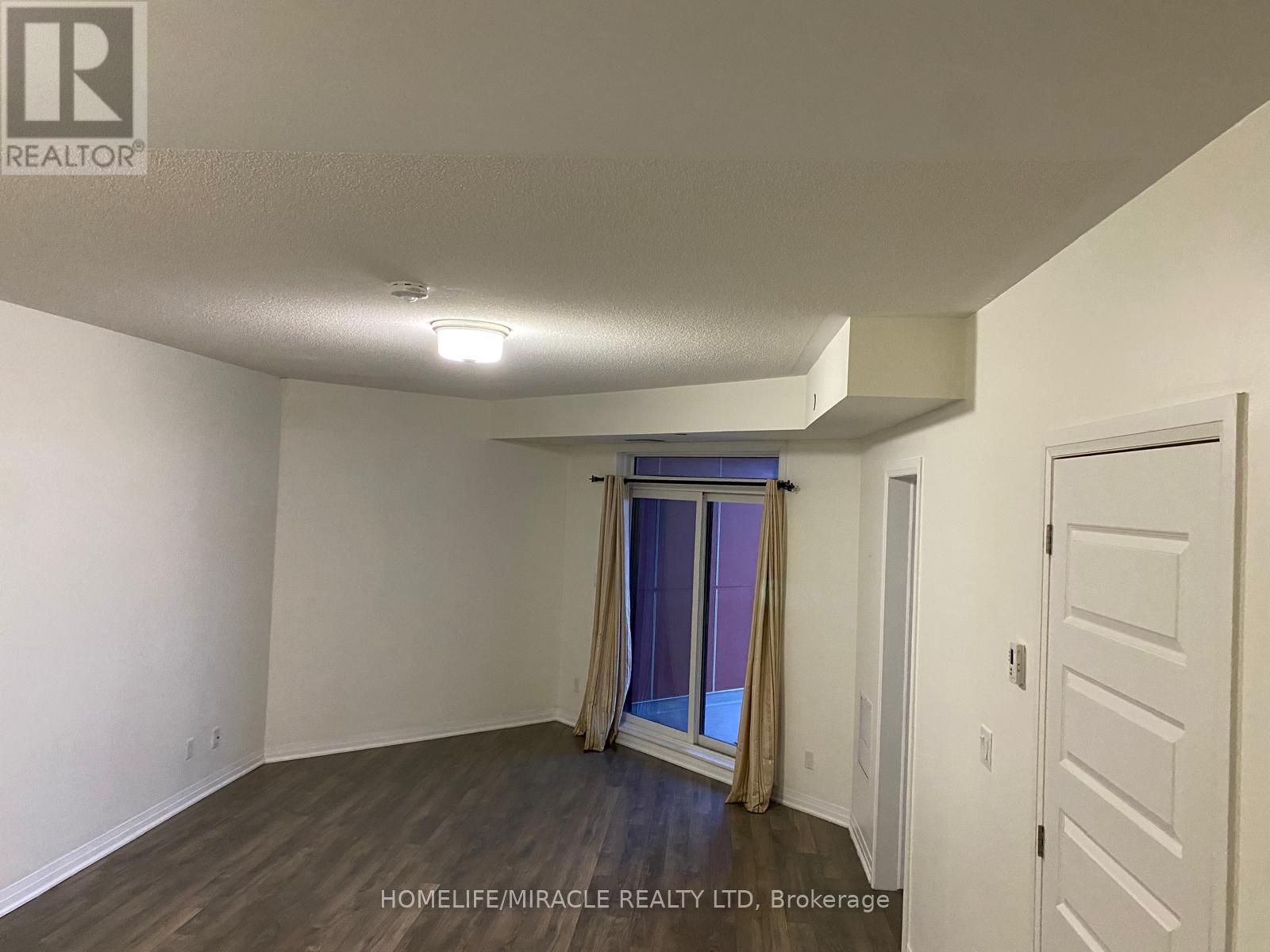 501 - 2 Adam Sellers Street, Markham, Ontario  L6B 1N2 - Photo 2 - N12893888