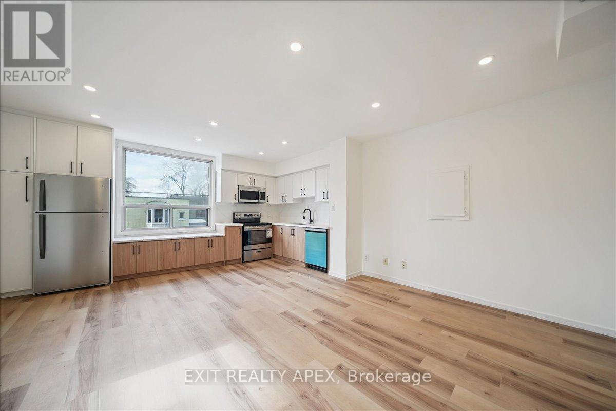 Second Floor - 343 Greenwood Avenue, Toronto, Ontario  M4L 2R6 - Photo 9 - E12889738