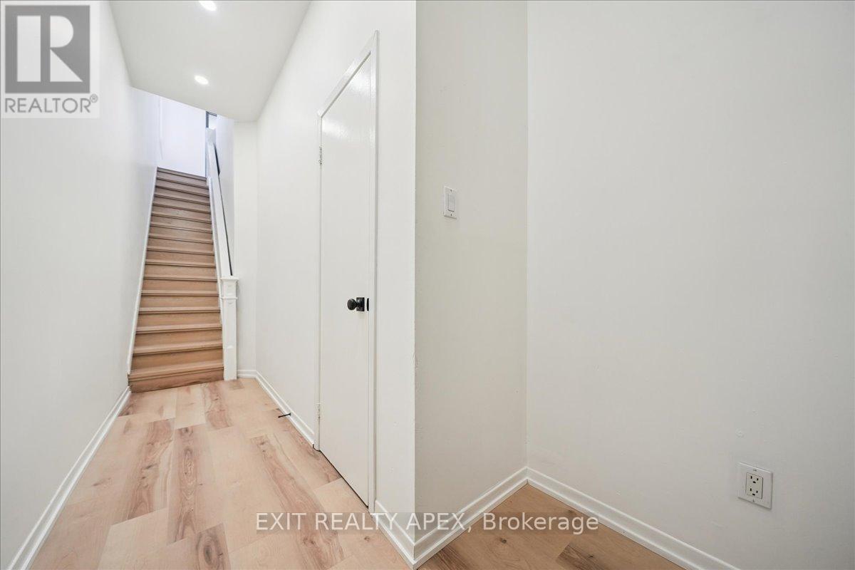 Second Floor - 343 Greenwood Avenue, Toronto, Ontario  M4L 2R6 - Photo 13 - E12889738