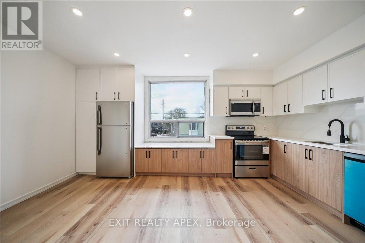 Second Floor - 343 Greenwood Avenue, Toronto, Ontario  M4L 2R6 - Photo 10 - E12889738