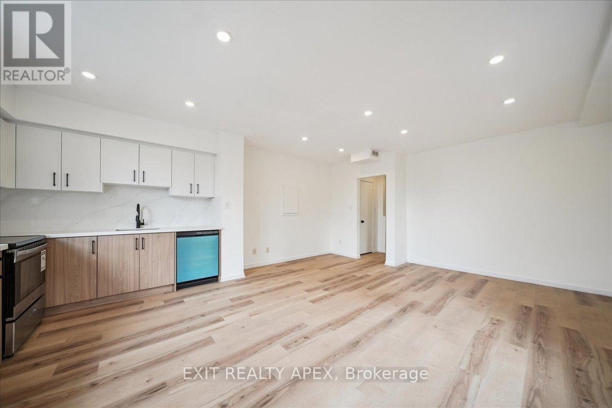 Second Floor - 343 Greenwood Avenue, Toronto, Ontario  M4L 2R6 - Photo 11 - E12889738