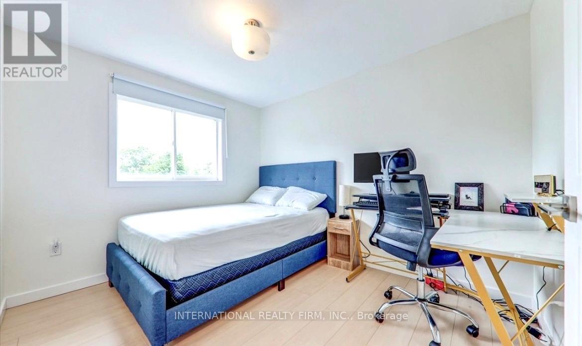 15 Hewitt Place, Barrie, Ontario  L4M 7B3 - Photo 16 - S12893916