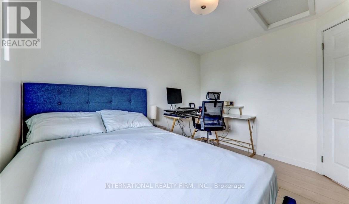 15 Hewitt Place, Barrie, Ontario  L4M 7B3 - Photo 17 - S12893916