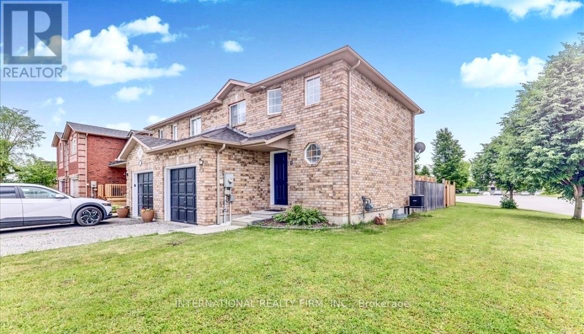 15 Hewitt Place, Barrie, Ontario  L4M 7B3 - Photo 3 - S12893916