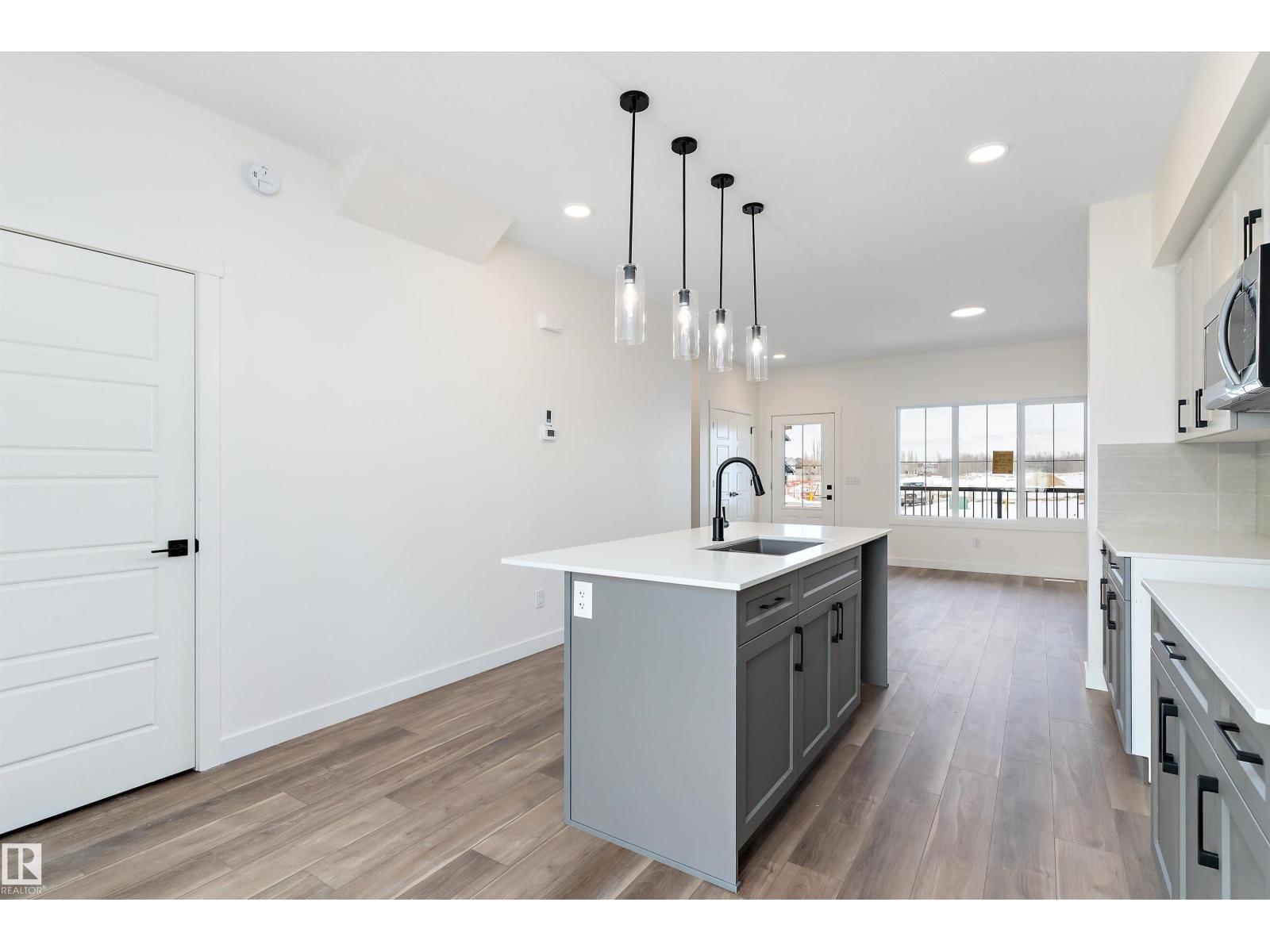 1062 Mcleod Av, Spruce Grove, Alberta  T7X 4G9 - Photo 9 - E4470596