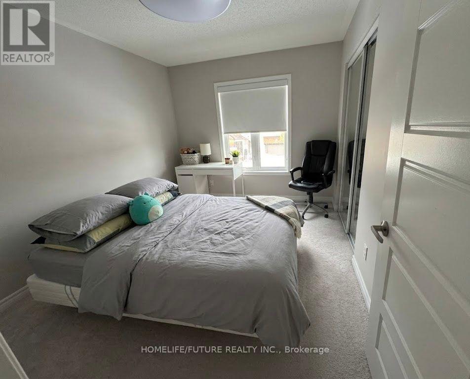 143 Yates Drive, Milton, Ontario  L9E 1S7 - Photo 2 - W12893876