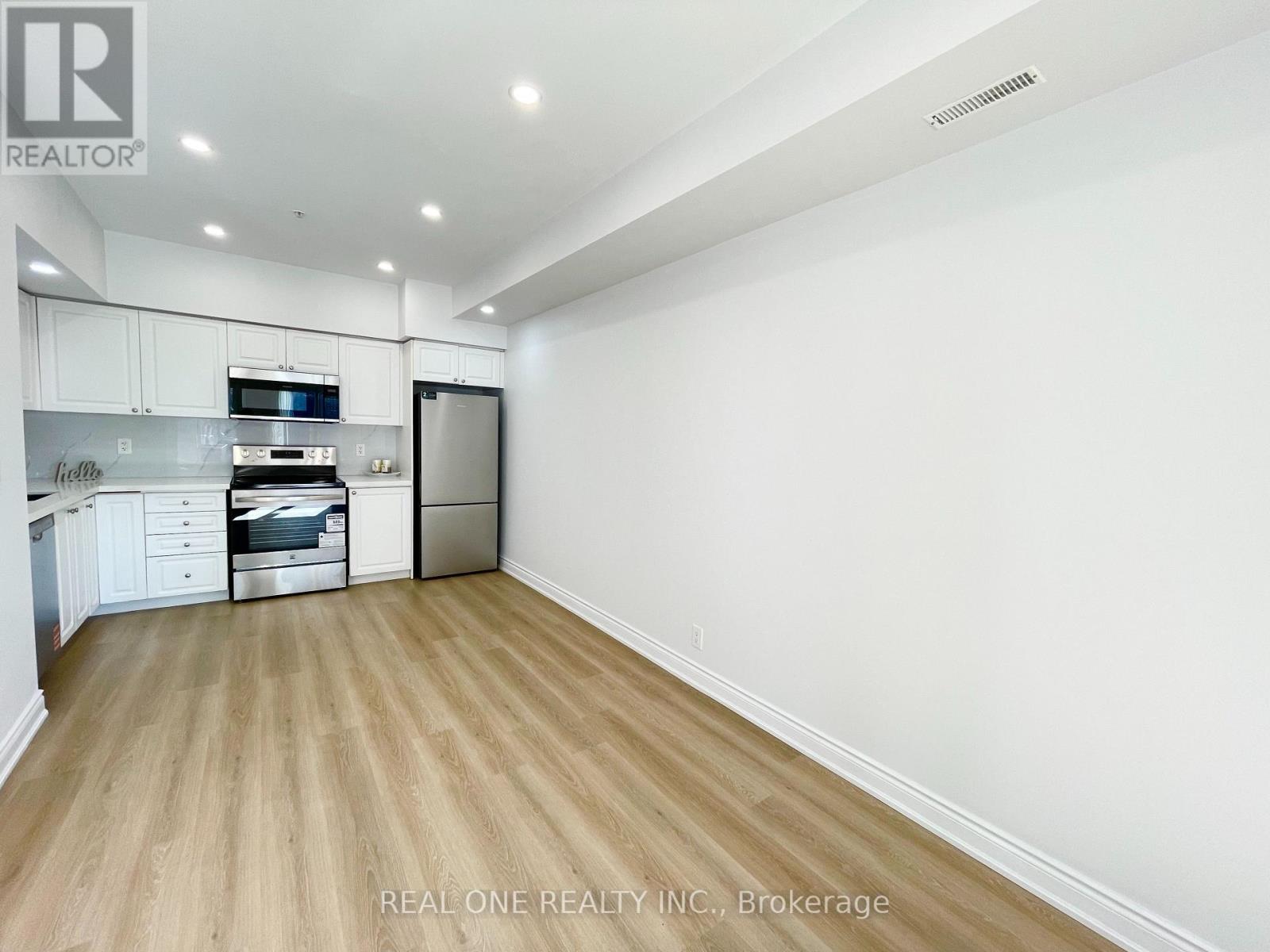 217 - 25 Richgrove Drive, Toronto, Ontario  M9R 0A3 - Photo 10 - W12893914