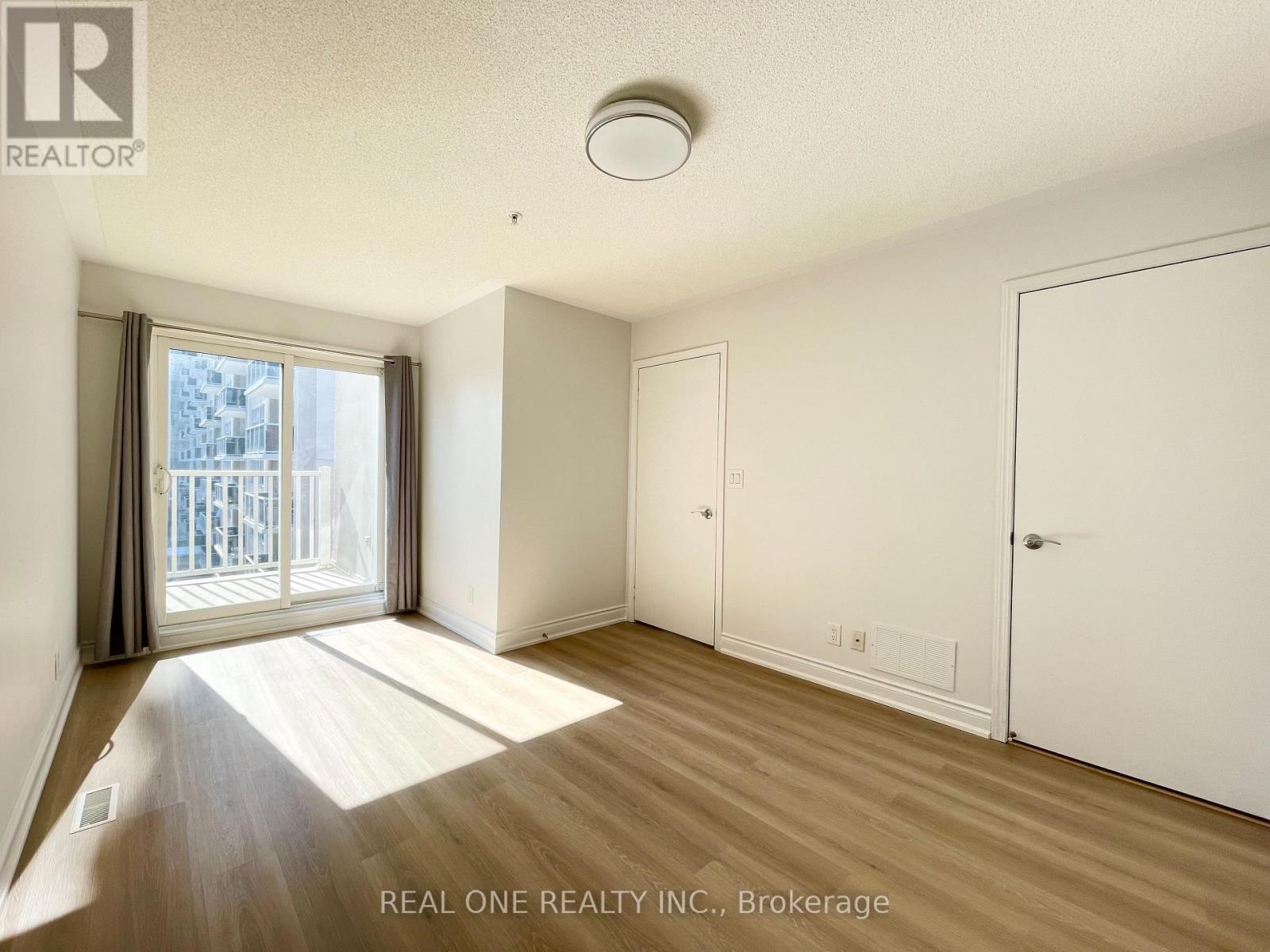 217 - 25 Richgrove Drive, Toronto, Ontario  M9R 0A3 - Photo 15 - W12893914