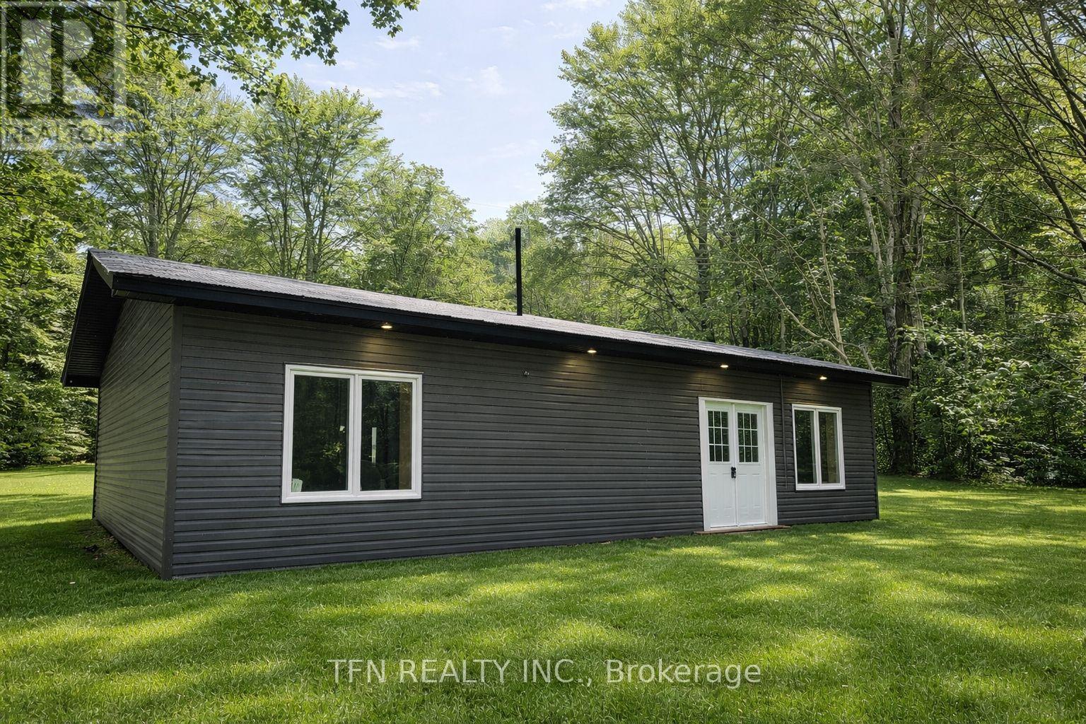 385 GABLES ROAD, Machar, Ontario