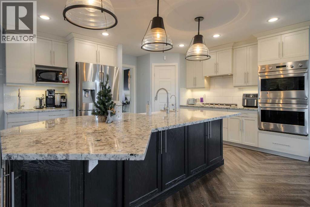 541 Aquitania Boulevard W, Lethbridge, Alberta  T1J 5G7 - Photo 8 - A2272884