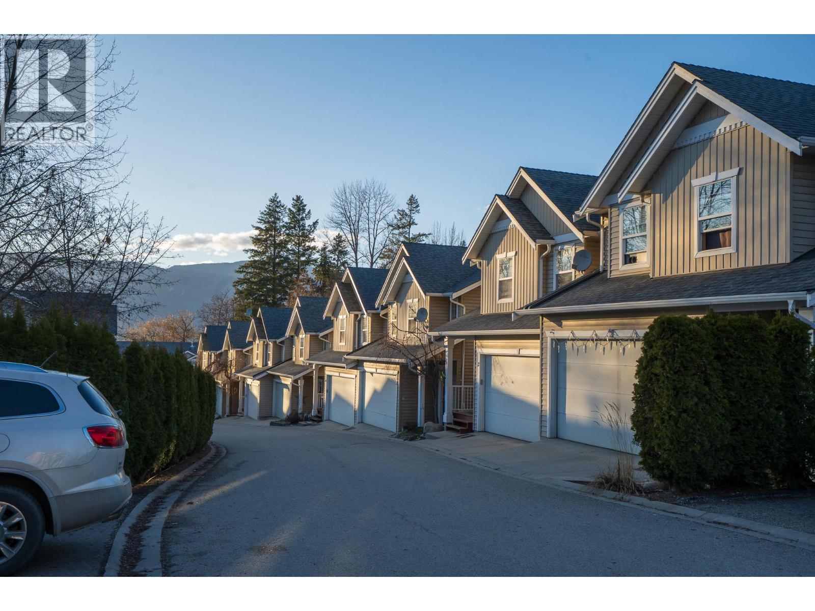 671 24 Street Ne Unit# 3, Salmon Arm, British Columbia  V1E 3P7 - Photo 3 - 10379870