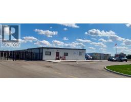 268 McGregor ROAD South, Sarnia, Ontario