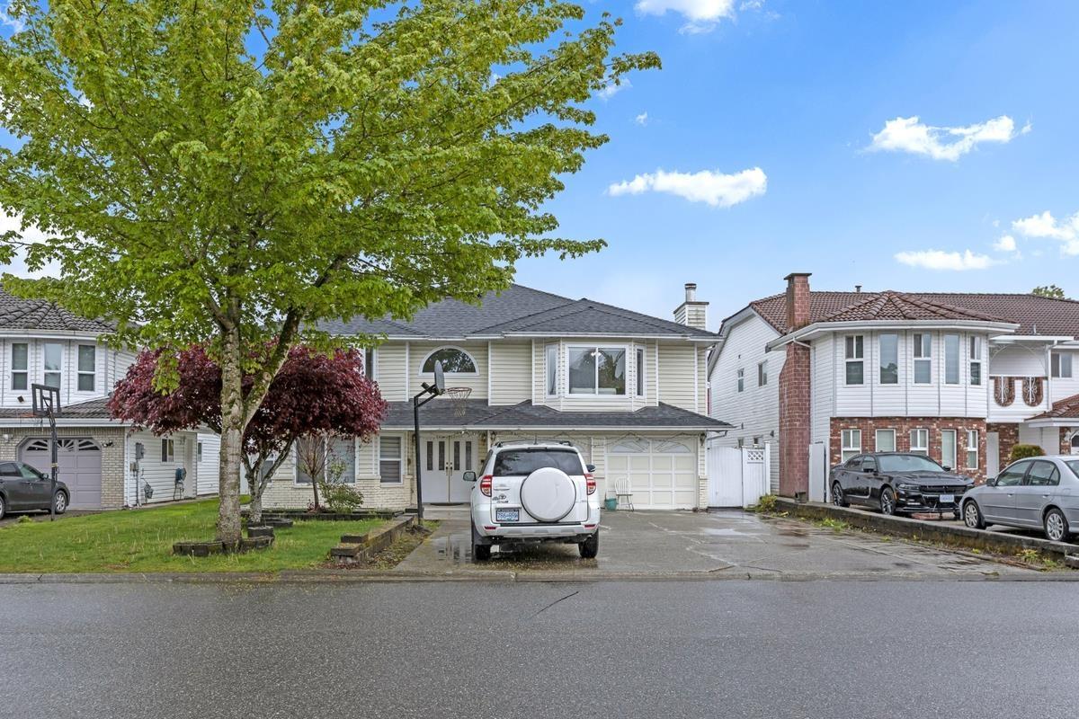 Upper 12747 90A AVENUE, Surrey, British Columbia