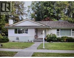 <div class="price">$3,938,000</div> 5422 Osler Street, Vancouver<br><div style="margin-bottom:8px;"><small>Sutton Centre Realty</small></div><div class='bed_bath'>5 Bed | 3 Bath</div>