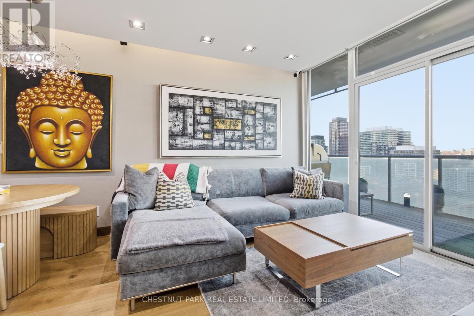 1906 - 1 Market Street, Toronto, Ontario  M5E 0A2 - Photo 8 - C12893926