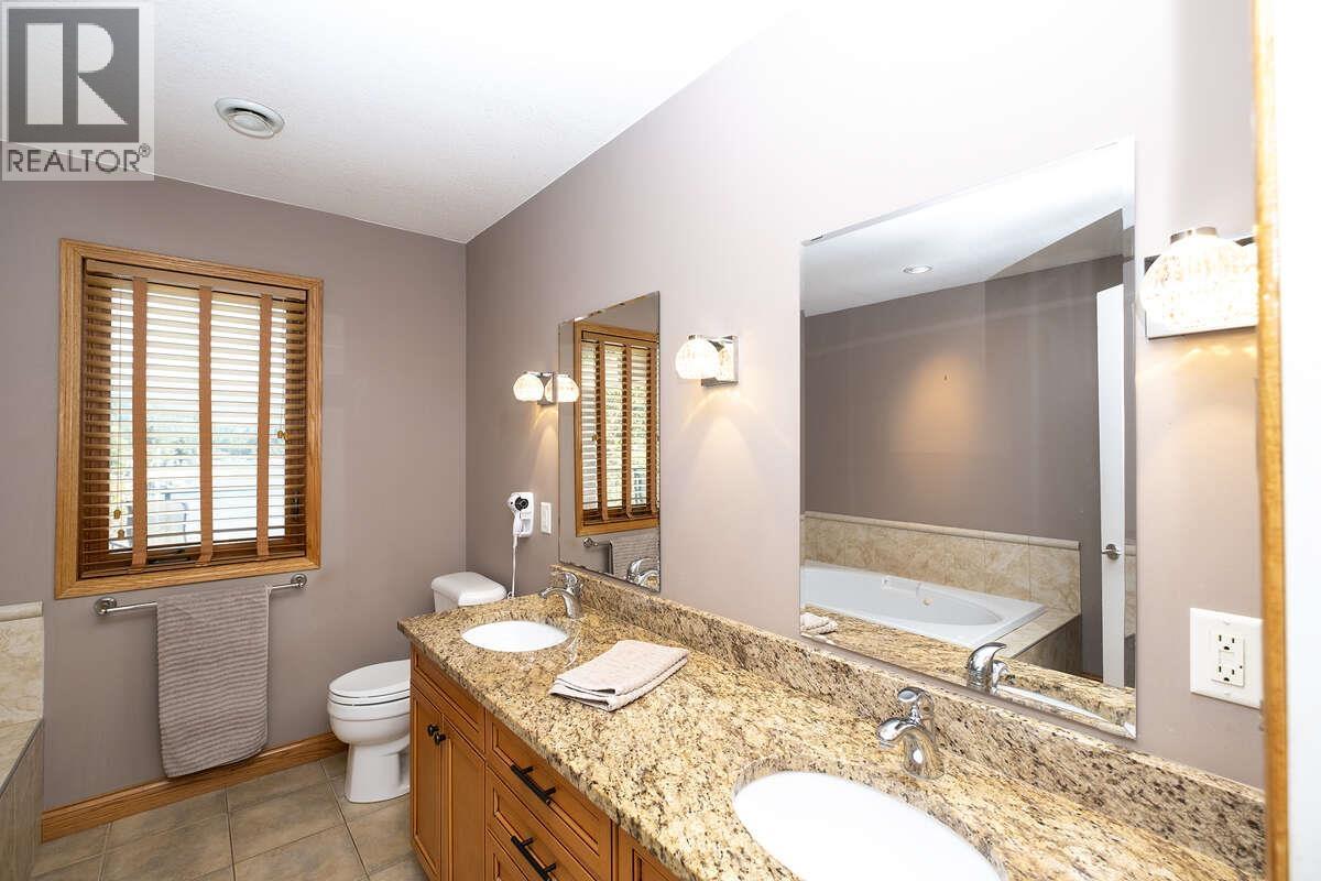 22 4622 Sinclair Bay Road, Garden Bay, British Columbia  V0N 1S1 - Photo 15 - R3100990