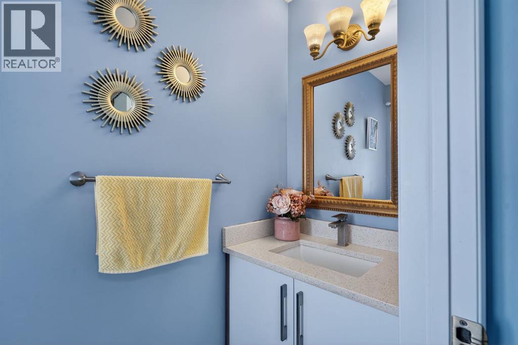 232 San Fernando Place Ne, Calgary, Alberta  T1Y 7J2 - Photo 3 - A2292627