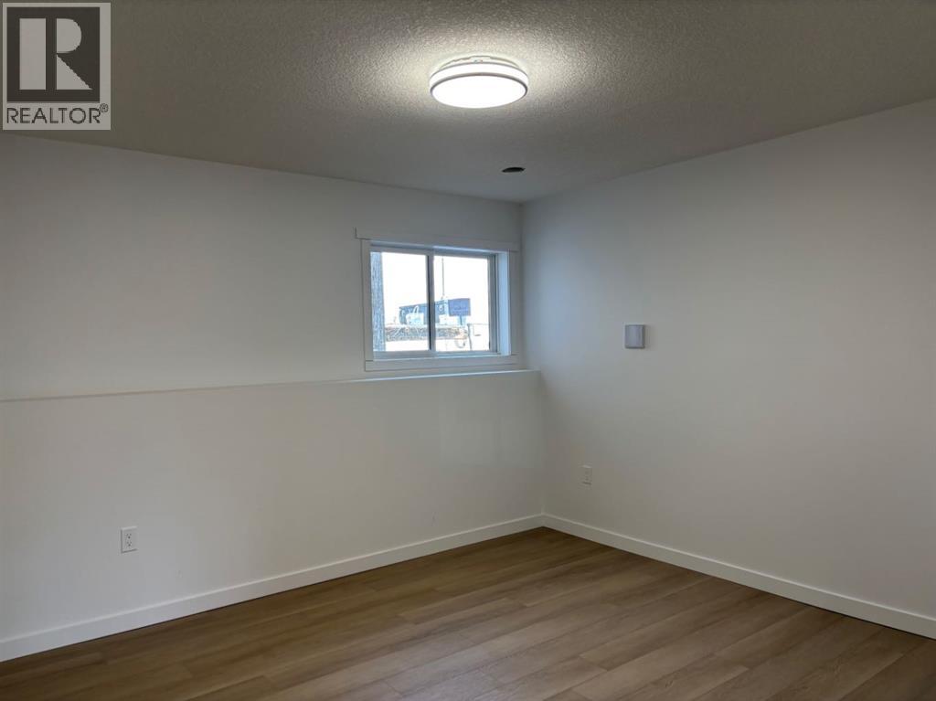 60 N 2 Street W, Magrath, Alberta  T0K 1J0 - Photo 31 - A2291347