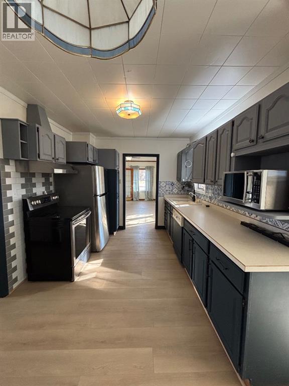 60 N 2 Street W, Magrath, Alberta  T0K 1J0 - Photo 12 - A2291347