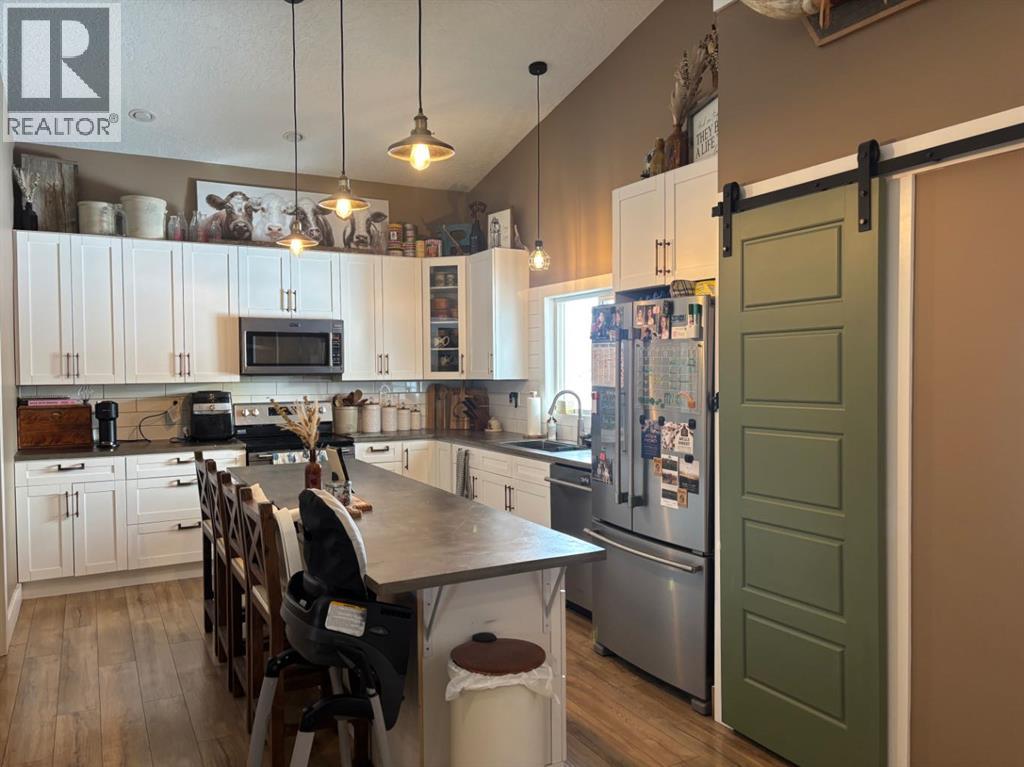 150 S 1 Street W, Magrath, Alberta  T0K 1J0 - Photo 12 - A2293858