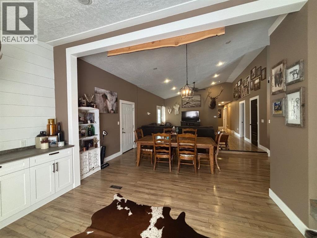 150 S 1 Street W, Magrath, Alberta  T0K 1J0 - Photo 9 - A2293858