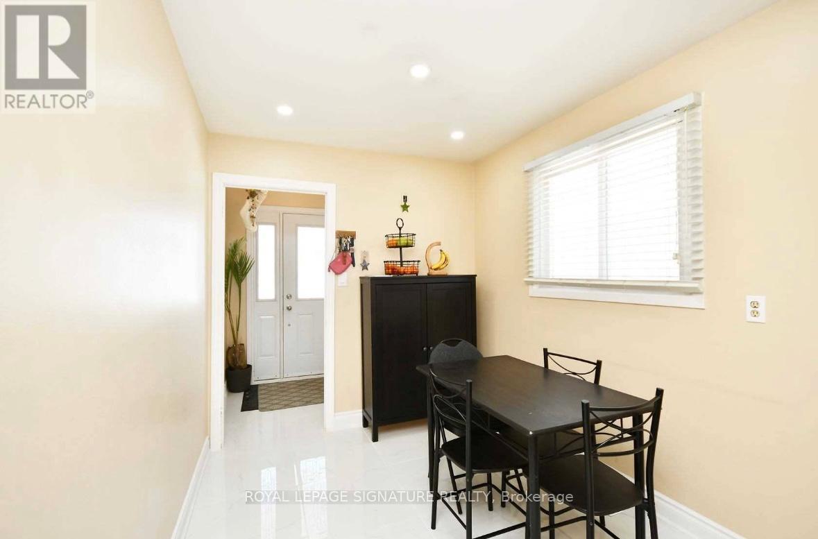 Main - 3424 Clara Drive, Mississauga (Malton), Ontario  L4T 2C7 - Photo 8 - W12893924