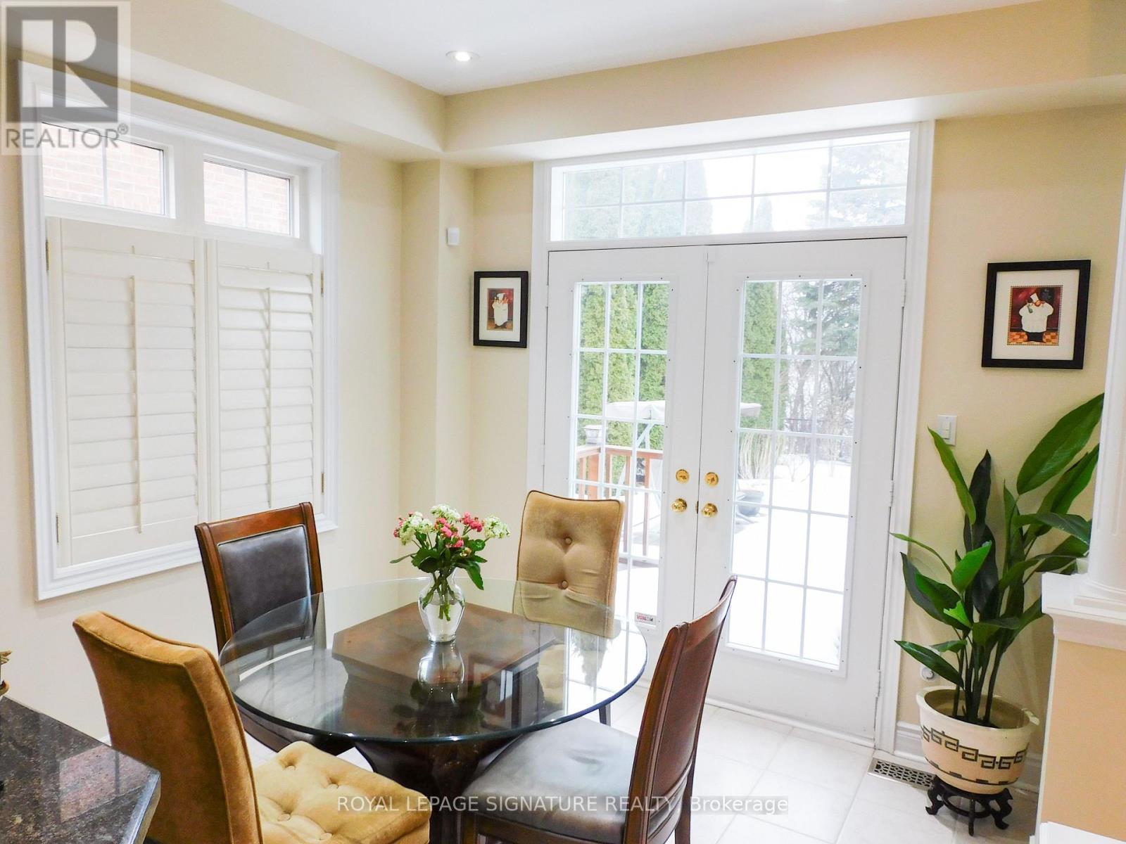 1590 Hallstone Road, Brampton, Ontario  L6Y 5K8 - Photo 11 - W12893930