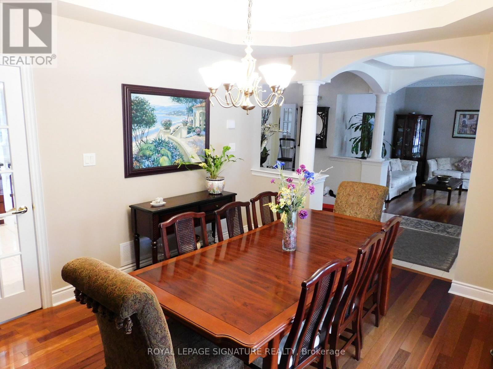 1590 Hallstone Road, Brampton, Ontario  L6Y 5K8 - Photo 6 - W12893930