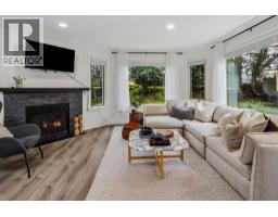 <div class="price">$598,000</div> 107 175 W 4th Street, North Vancouver<br><div style="margin-bottom:8px;"><small>Angell</small></div><div class='bed_bath'>1 Bed | 1 Bath</div>