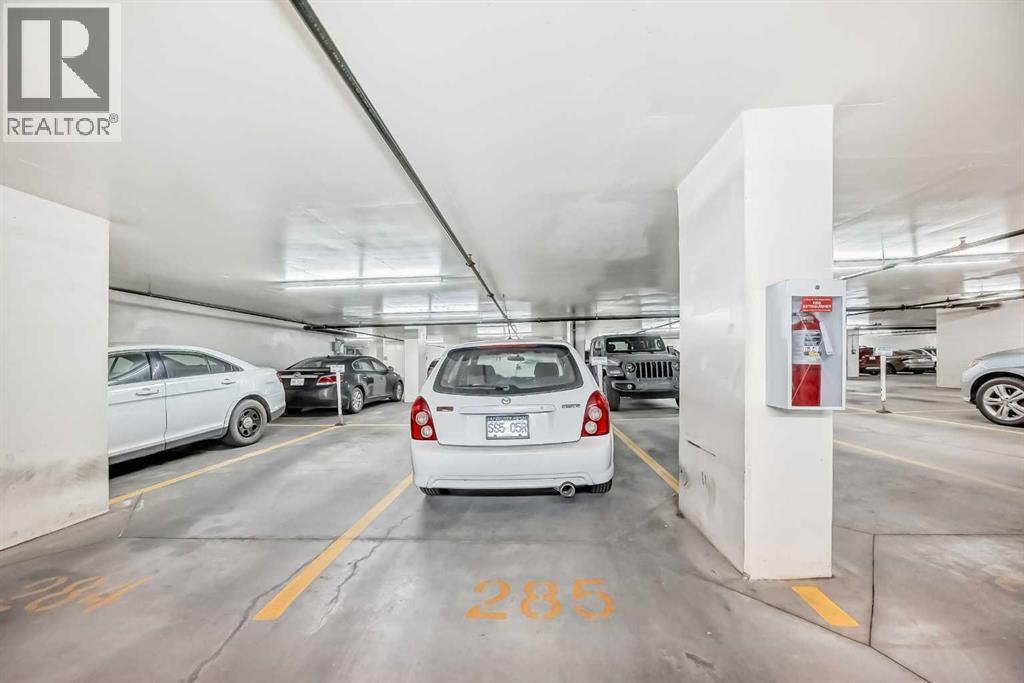 810, 10 Brentwood Common Nw, Calgary, Alberta  T2L 1K8 - Photo 35 - A2256850