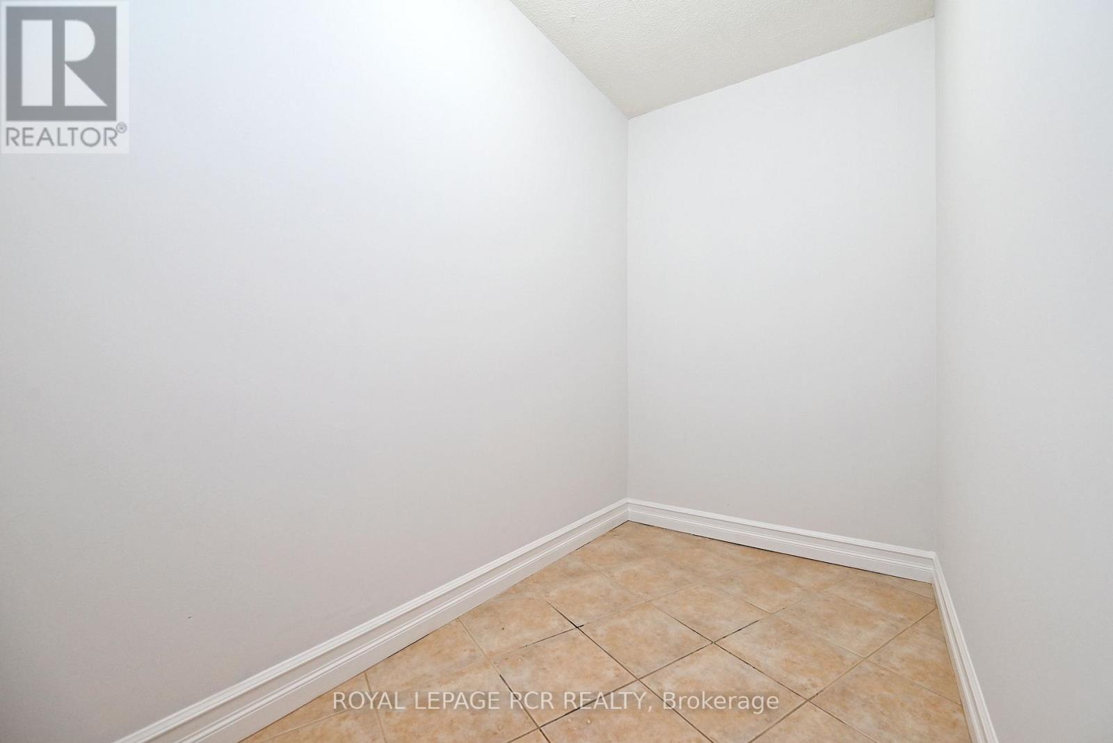 408 - 260 Davis Drive, Newmarket, Ontario  L3Y 7C3 - Photo 29 - N12887496