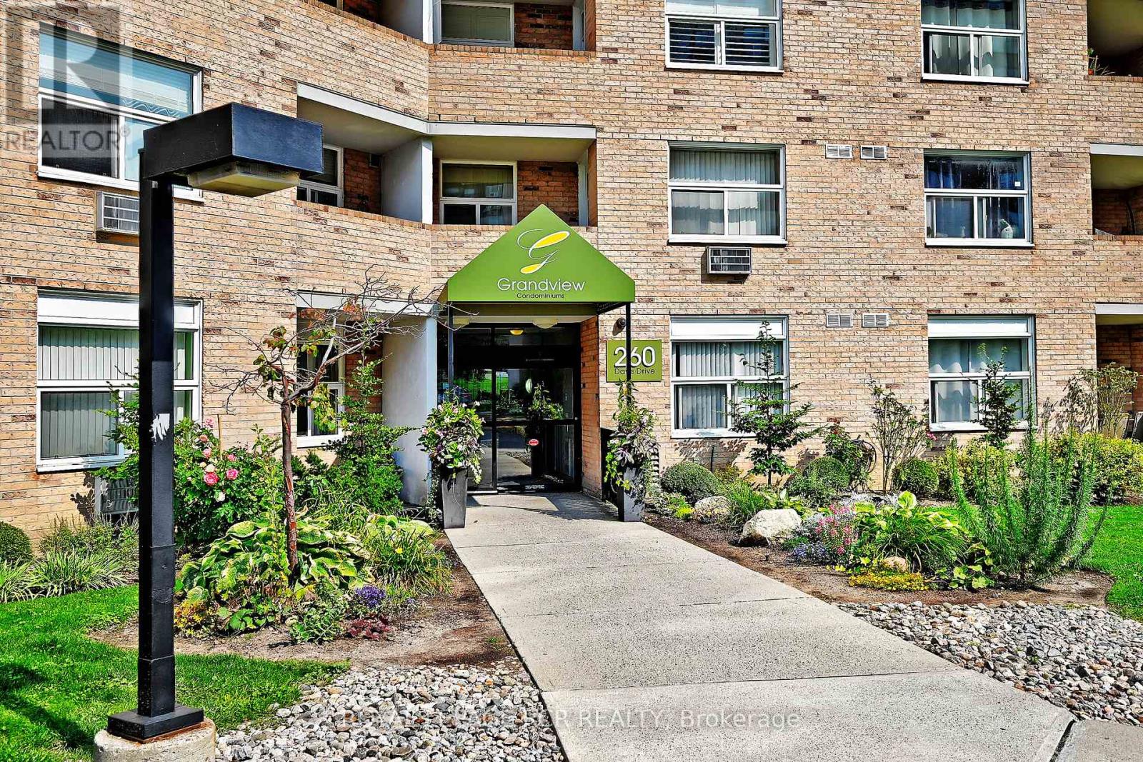 408 - 260 Davis Drive, Newmarket, Ontario  L3Y 7C3 - Photo 3 - N12887496