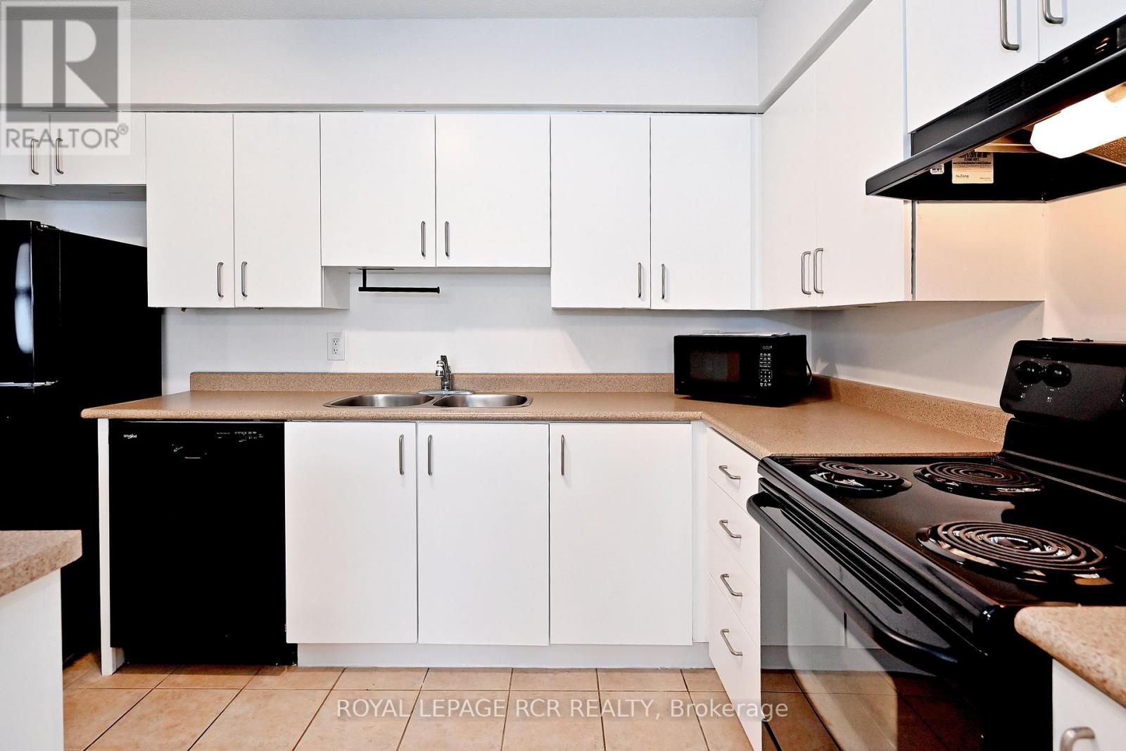 408 - 260 Davis Drive, Newmarket, Ontario  L3Y 7C3 - Photo 19 - N12887496