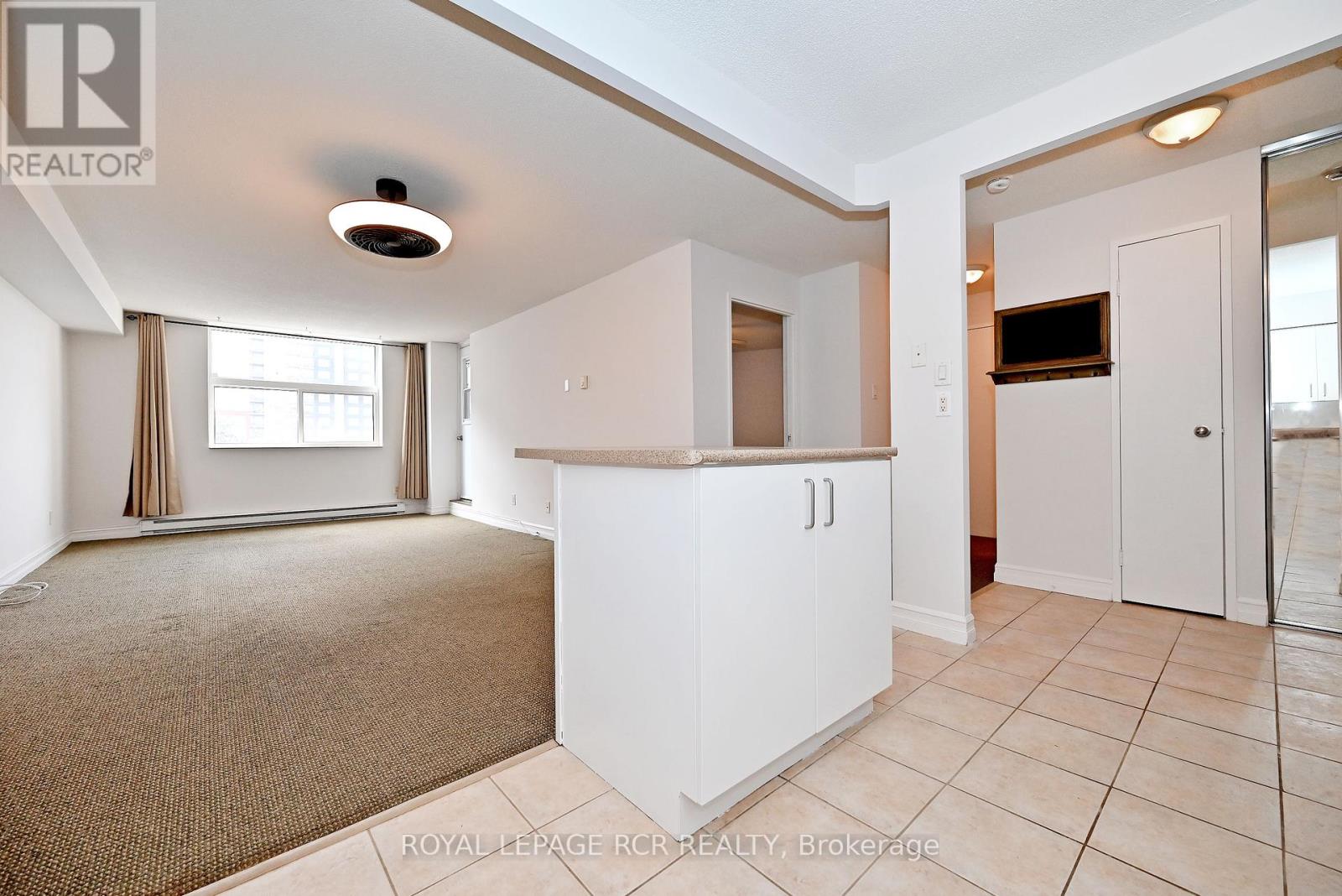 408 - 260 Davis Drive, Newmarket, Ontario  L3Y 7C3 - Photo 20 - N12887496