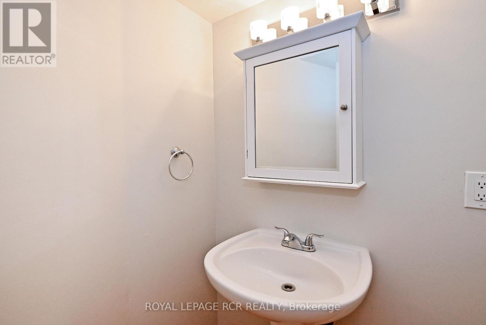 408 - 260 Davis Drive, Newmarket, Ontario  L3Y 7C3 - Photo 28 - N12887496