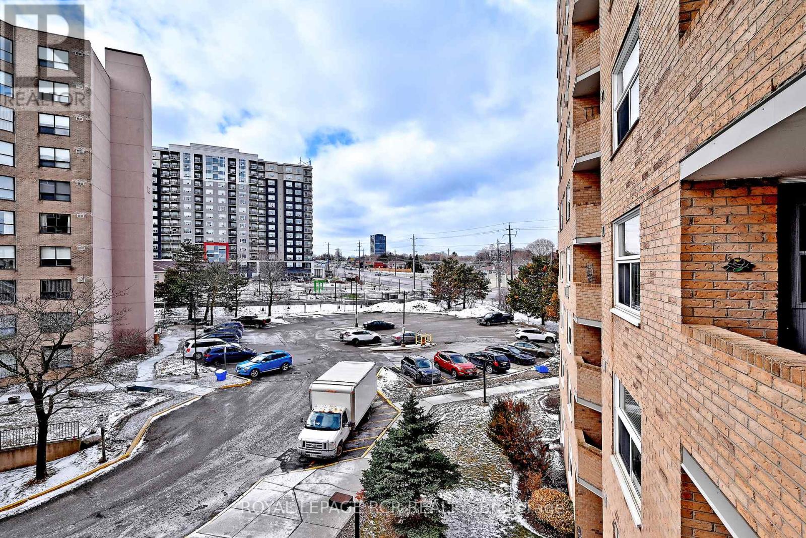 408 - 260 Davis Drive, Newmarket, Ontario  L3Y 7C3 - Photo 35 - N12887496