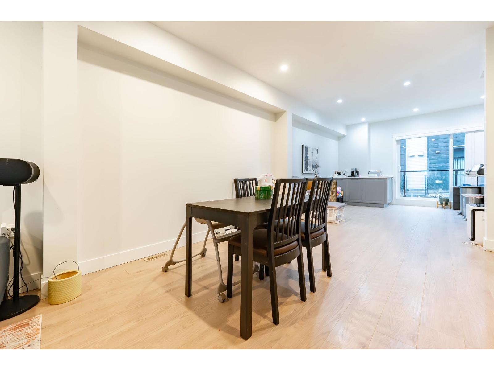 180 2277 Oak Meadows Drive, Surrey, British Columbia  V3Z 0W6 - Photo 7 - R3098298