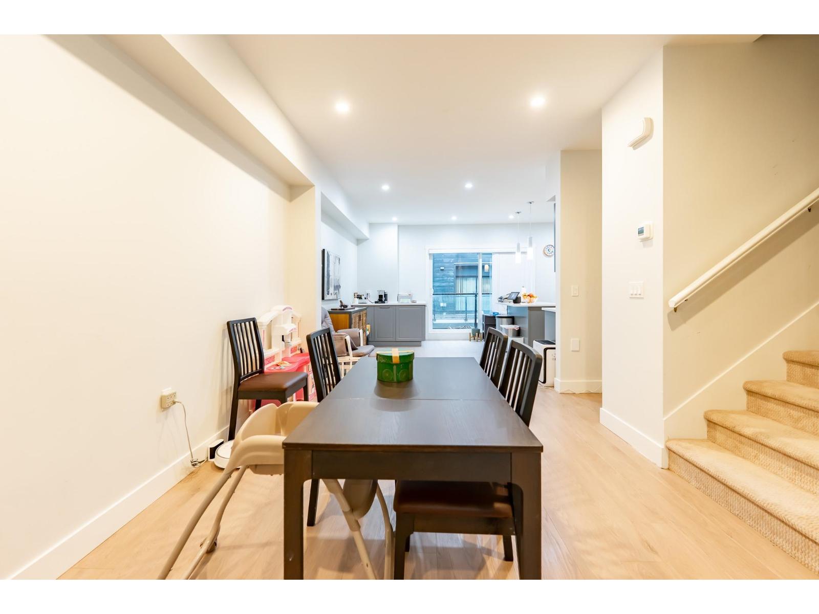 180 2277 Oak Meadows Drive, Surrey, British Columbia  V3Z 0W6 - Photo 9 - R3098298