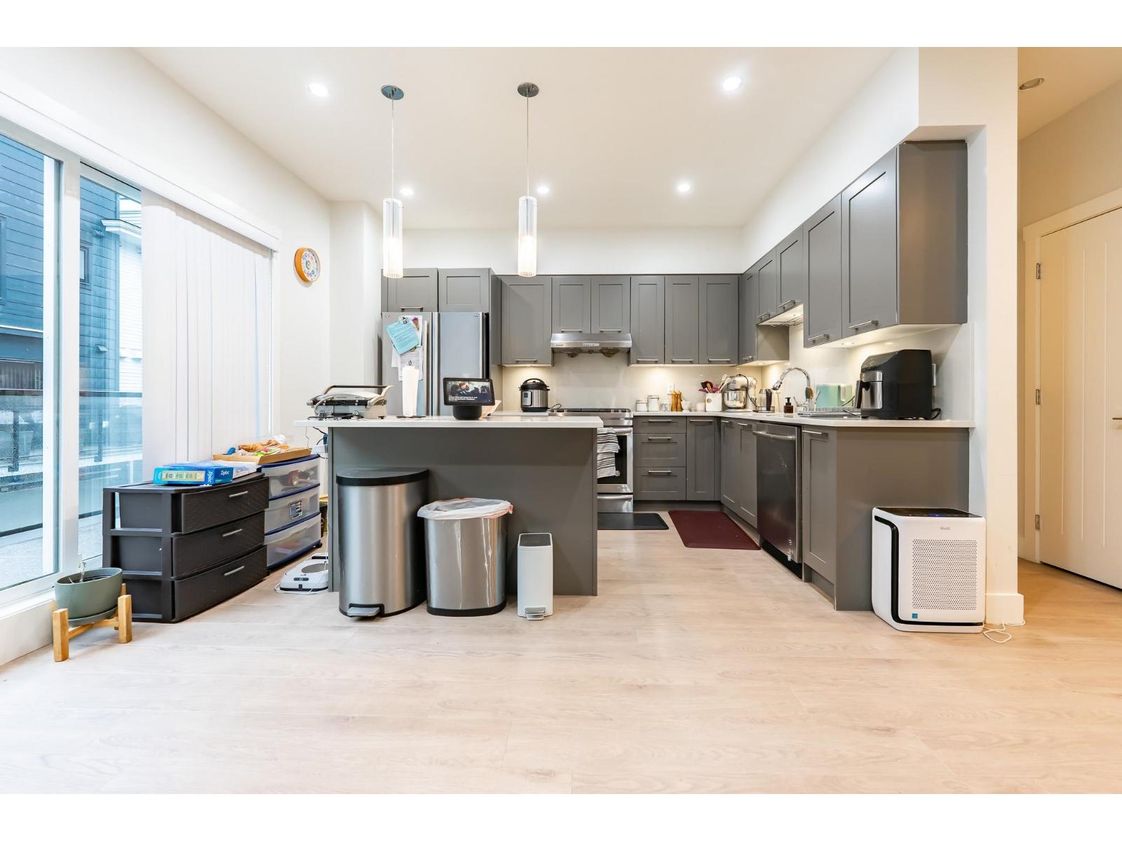 180 2277 Oak Meadows Drive, Surrey, British Columbia  V3Z 0W6 - Photo 10 - R3098298