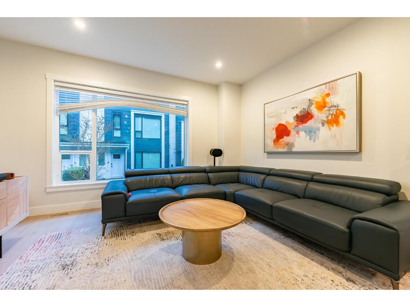 180 2277 Oak Meadows Drive, Surrey, British Columbia  V3Z 0W6 - Photo 3 - R3098298