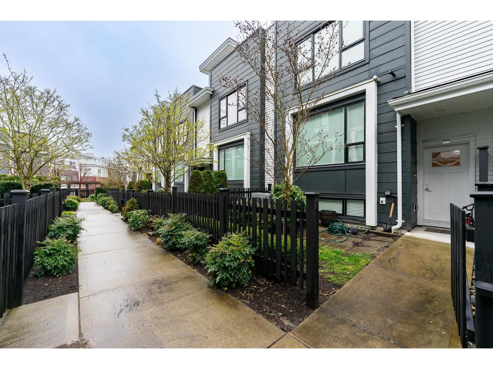 180 2277 Oak Meadows Drive, Surrey, British Columbia  V3Z 0W6 - Photo 35 - R3098298