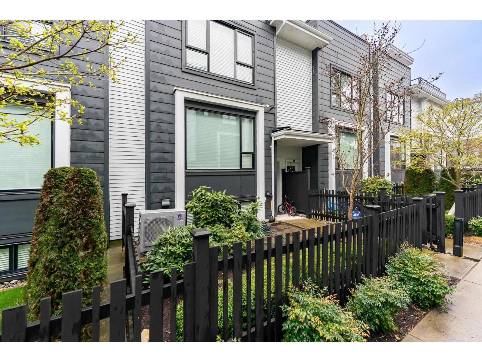 180 2277 Oak Meadows Drive, Surrey, British Columbia  V3Z 0W6 - Photo 36 - R3098298