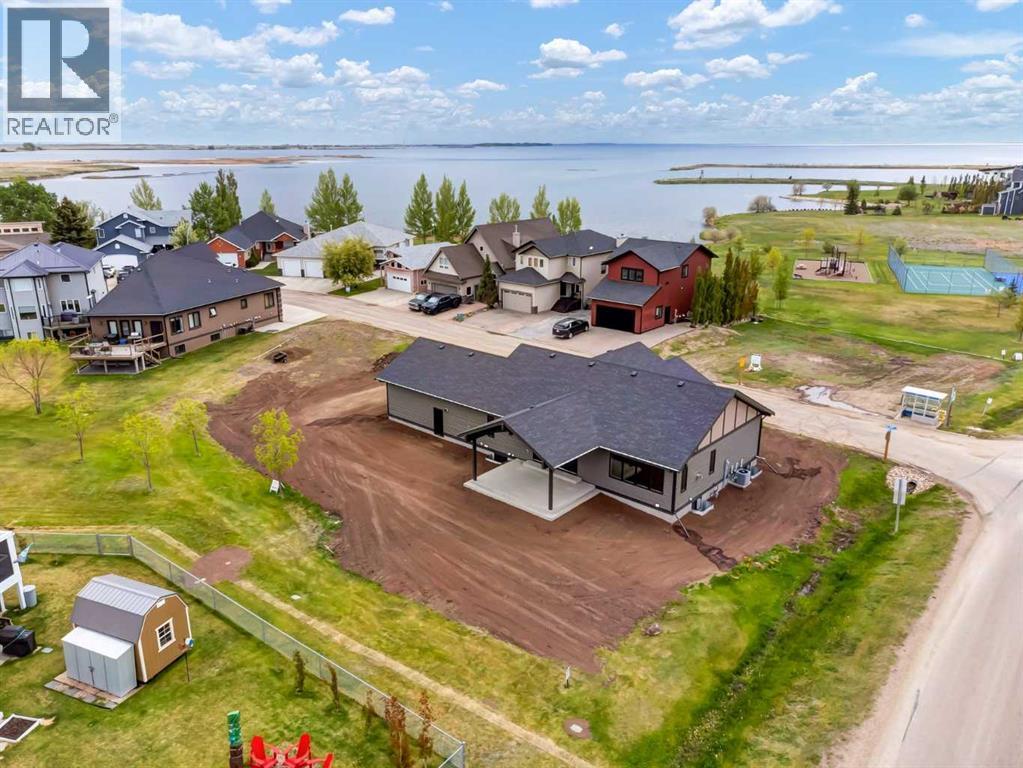 25 Blue Heron Bay, Lake Newell Resort, Alberta  T1R 0X5 - Photo 4 - A2240378