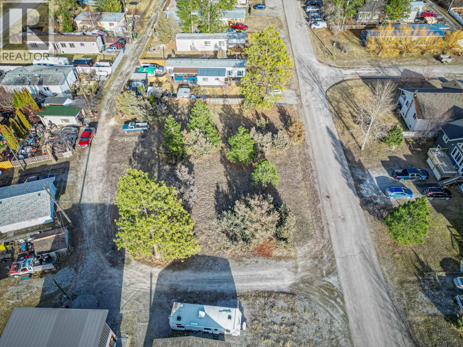 4963 Spruce Avenue, Canal Flats, British Columbia  v0b 1b0 - Photo 9 - 10379817