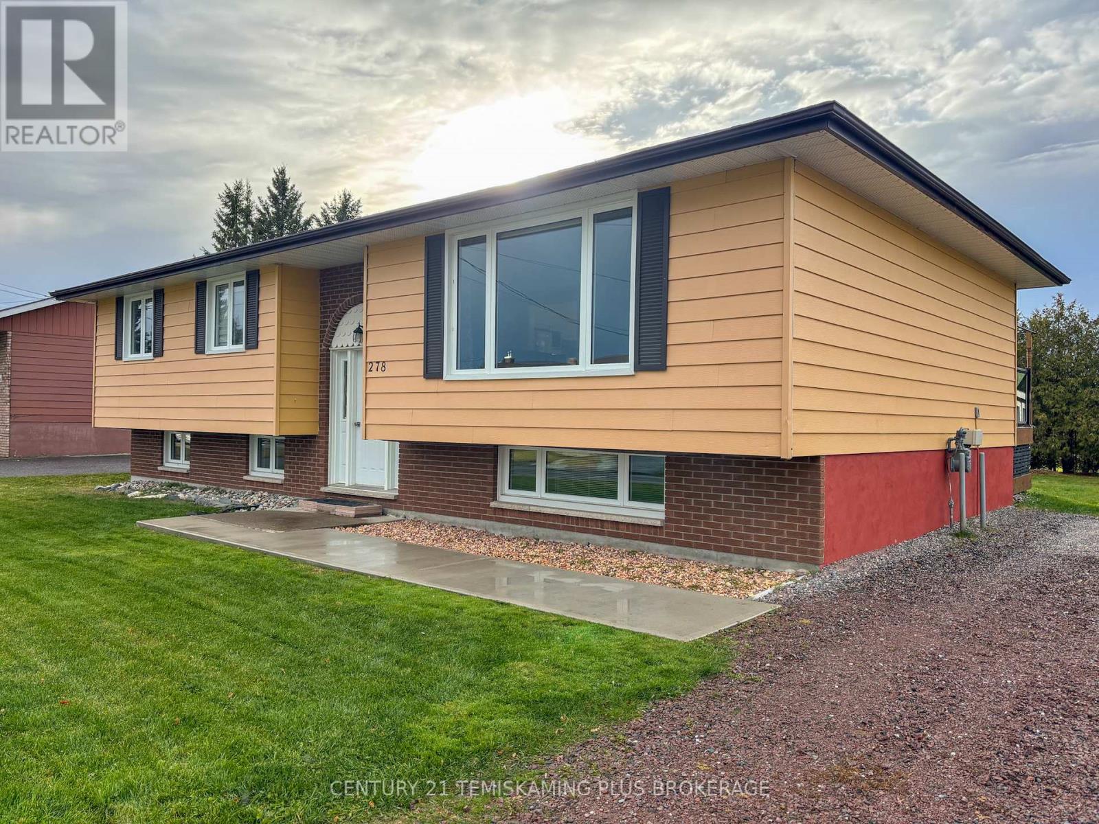 278 Laurette Street, Temiskaming Shores, Ontario  P0J 1P0 - Photo 2 - T12893950