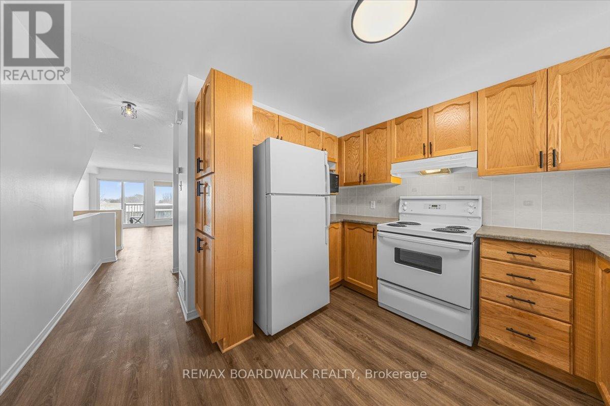 364 Crownridge Drive, Ottawa, Ontario  K2M 3A4 - Photo 11 - X12893956