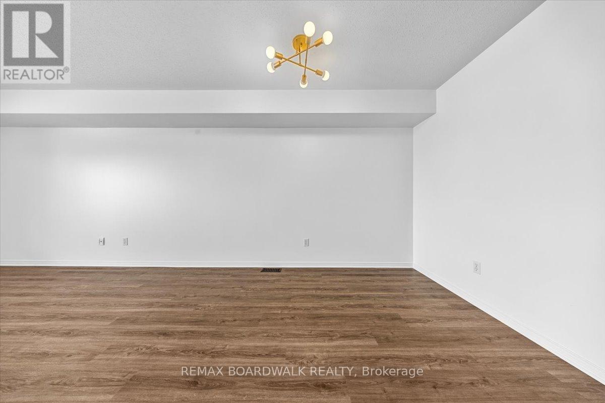 364 Crownridge Drive, Ottawa, Ontario  K2M 3A4 - Photo 16 - X12893956