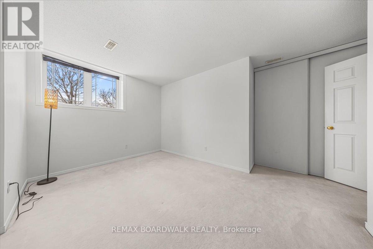 364 Crownridge Drive, Ottawa, Ontario  K2M 3A4 - Photo 37 - X12893956