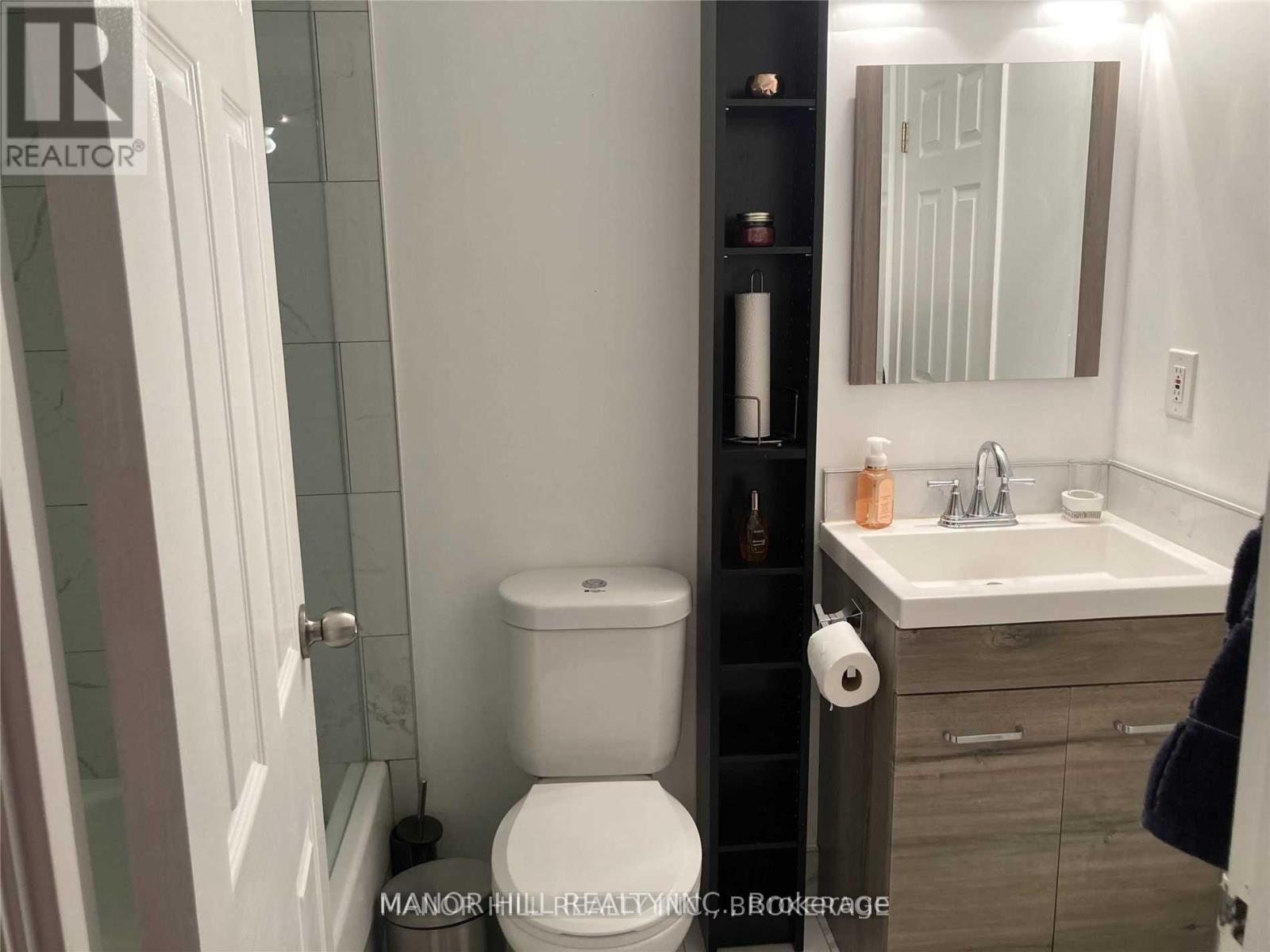 325 - 222 The Esplanade, Toronto (Waterfront Communities), Ontario  M5A 4M8 - Photo 10 - C12893934